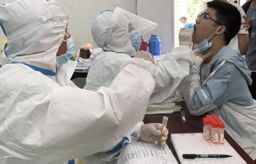 上海市新增1292例新冠肺炎本土确诊病例47位患者未接种新冠疫苗