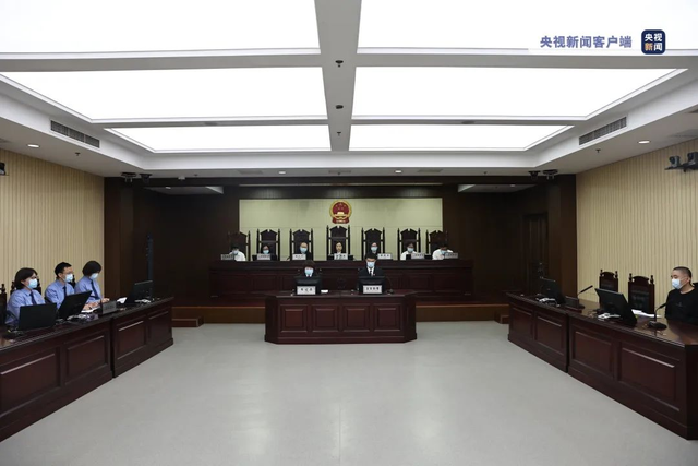 天津市第二第二分院诉被告张某侵害著名农业科学家袁隆平名誉、荣誉一案公开开庭审理(图)
