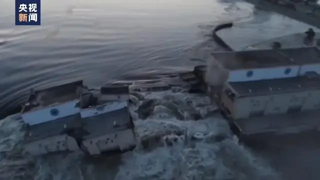 乌克兰水电站大坝900人被疏散900名居民被淹没