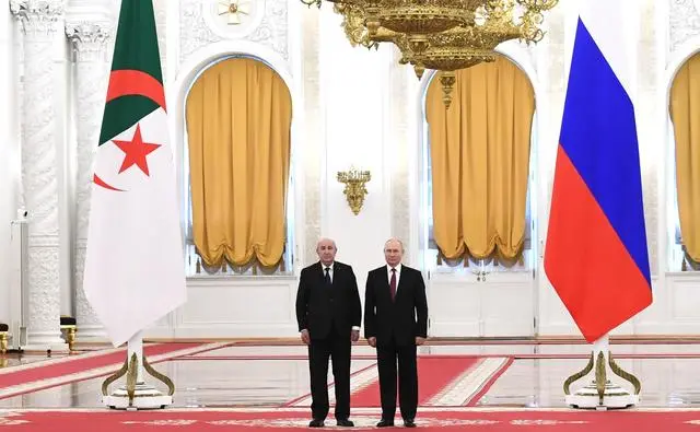 普京：希望加快阿尔及利亚加入金砖国家合作机制进程